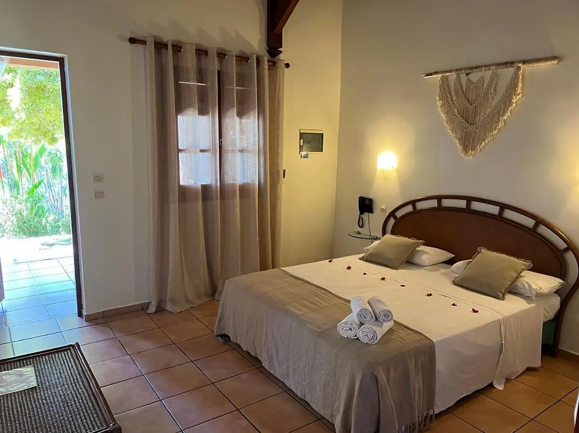 Residence Au 'Ti Sucrier Deshaies Guadeloupe