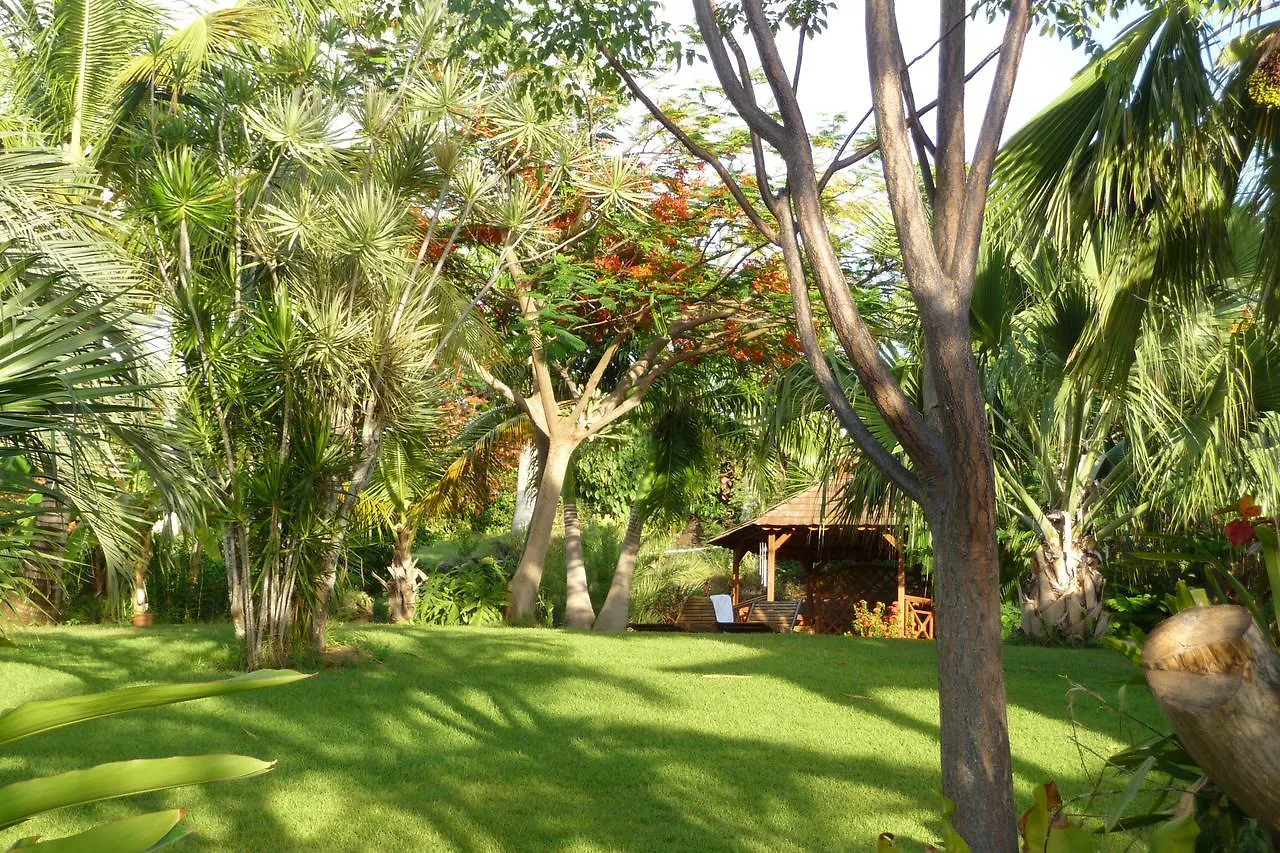 Residence Au 'Ti Sucrier Deshaies Hotel